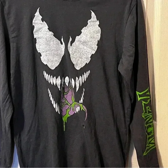 Spiderman Shirt Kids Size XXL Gray Venom Glow in the Dark Tee Boys EUC - Picture 2 of 4